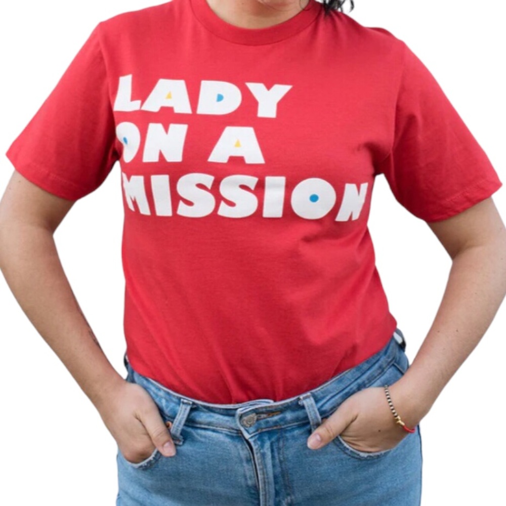 Nellie Taft Brand 100% Cotton T-shirt “Lady on a Mission” Size S Red Made in USA